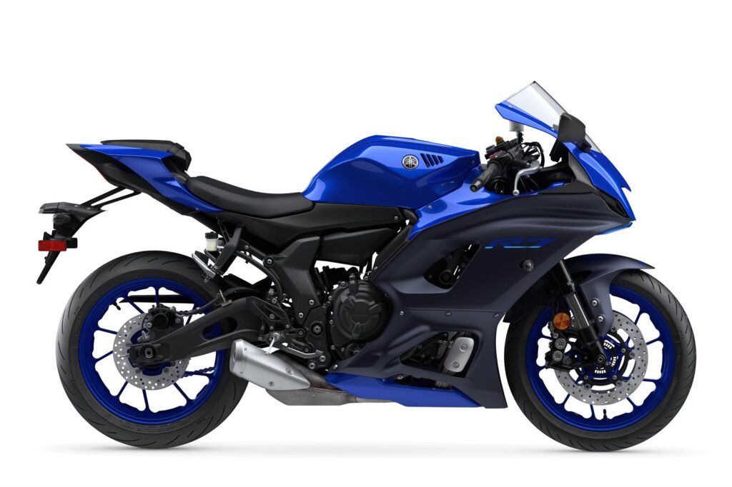 2022 YAMAHA R7