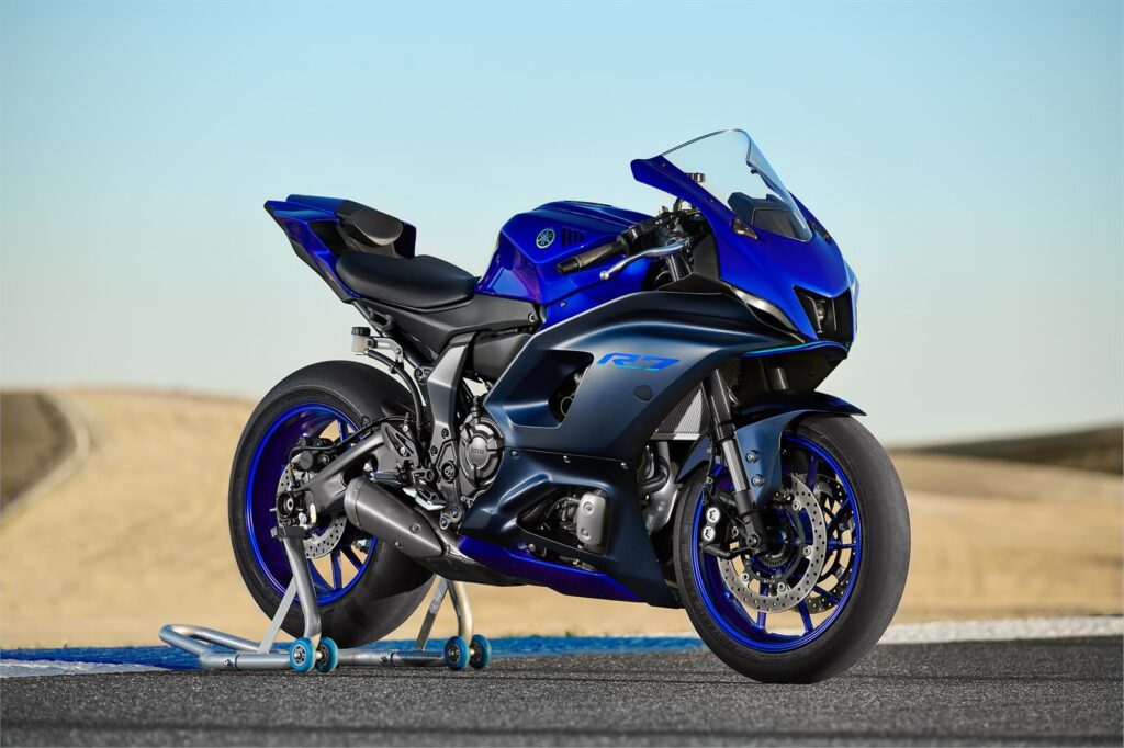 2022 YAMAHA YZF-R7